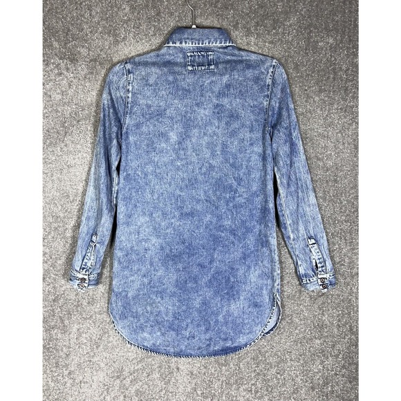 Forever 21 Acid Wash Chambray Blue Button Up Tunic Top Womens Size Small - Picture 2 of 7